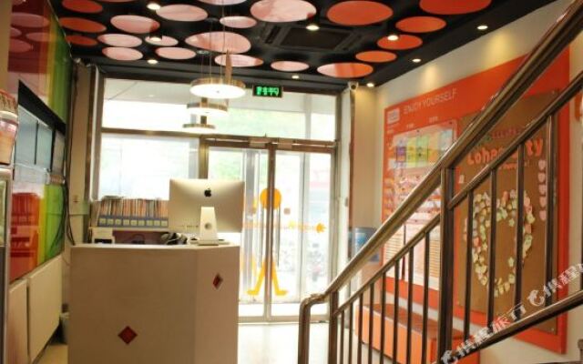 Pod Inn Yanxuan Hotel (Langfang Wanda High Speed Railway Station)