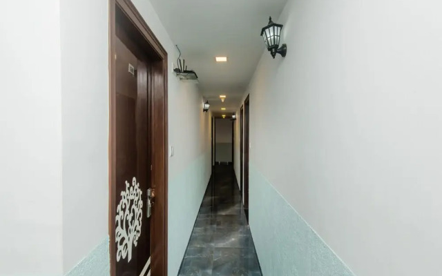 OYO 11498 Hotel Bliss Executive