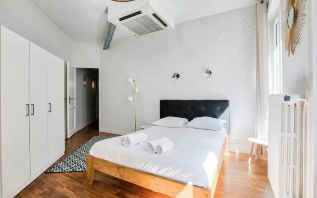 Appartement Lumineux proche de Saint-Lazare - 8P
