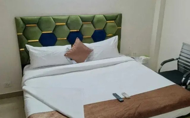 Soooper Hotel