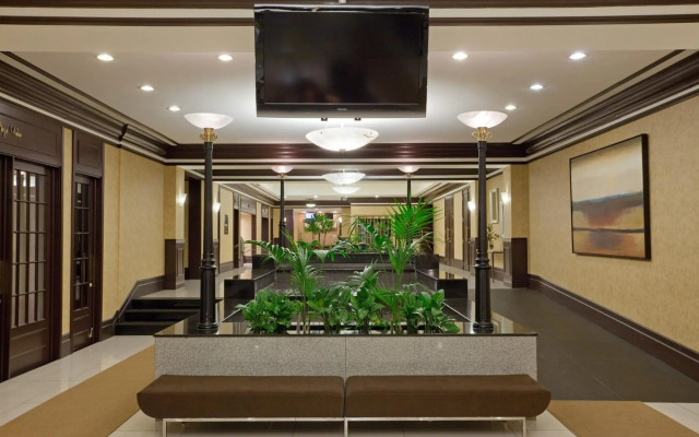 Armon Plaza Montreal Airpt, Trademark Collection by Wyndham