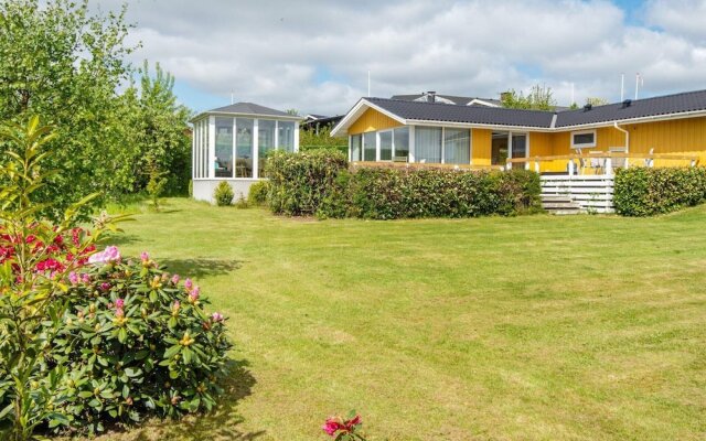 6 Person Holiday Home in Hejls