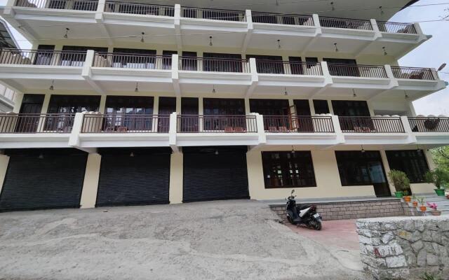 Celebriti by Aransh Group