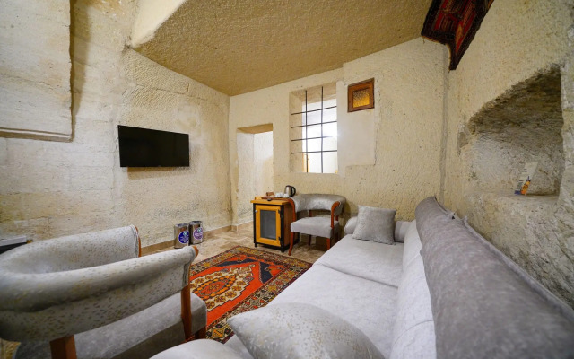 Cave Hotel Saksagan
