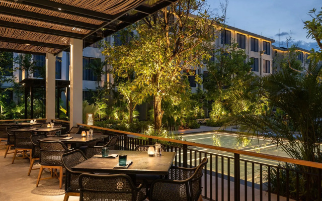 Four Points by Sheraton Phuket Patong Beach Resort