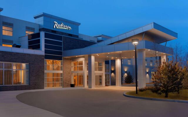 Radisson Hotel & Conference Centre Calgary Airport