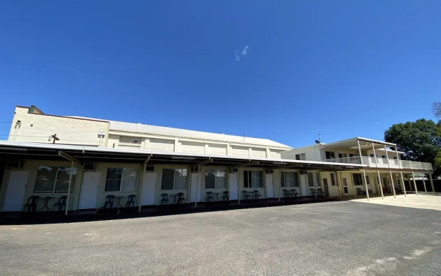 Golden Grain Motel