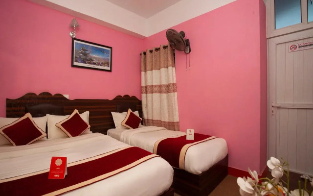 OYO 195 Global Hotel and Restaurant