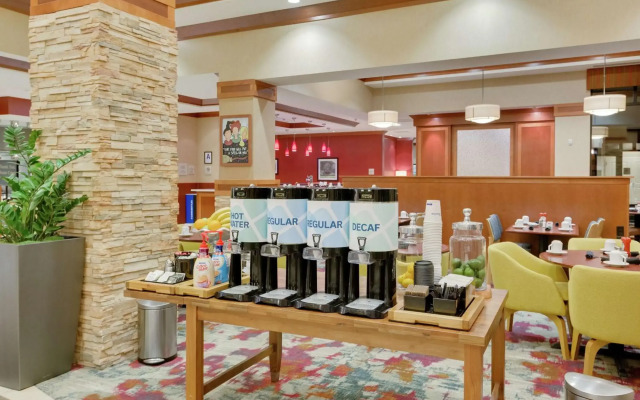 Hilton Garden Inn Milwaukee Airport