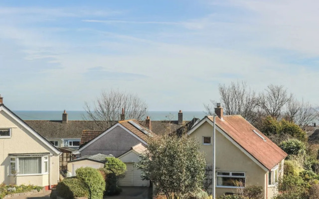 Rhos Retreat No. 7