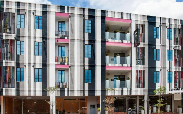 the youniQ Hotel