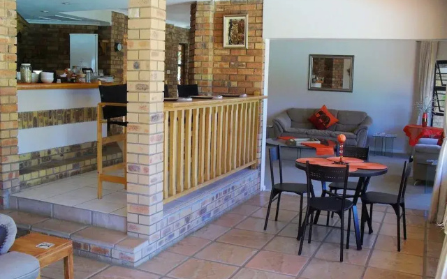 8 Royal Palm B&B