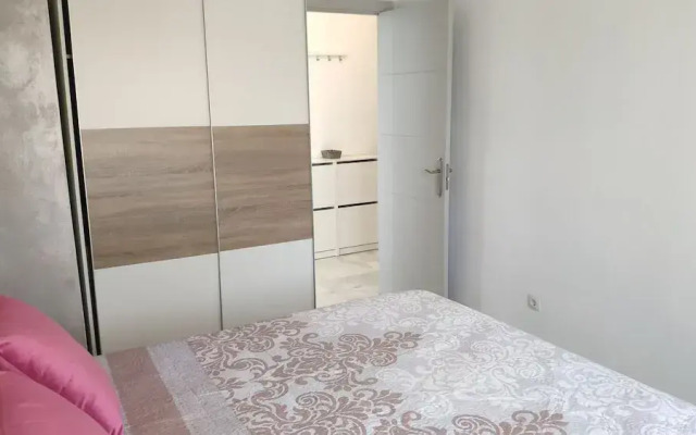 Beautiful 1 Bedroom Apartment