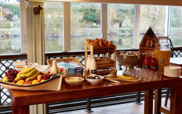 The Boathouse & Riverside Rooms