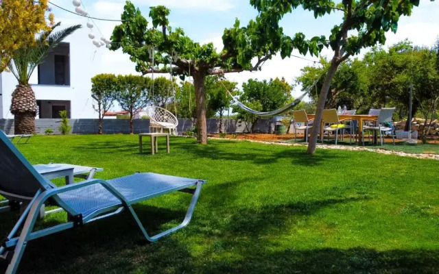 Dina Apartments