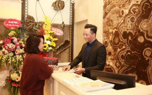 Little Hanoi Deluxe Hotel
