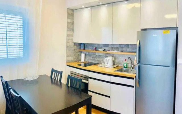 Royal Apartments , Blvd Nitza 8