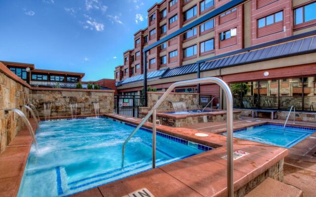 Village at Breckenridge Condos Sleeps 8 - Ski in Out + Walk downtown 2 Bedroom Apts by RedAwning