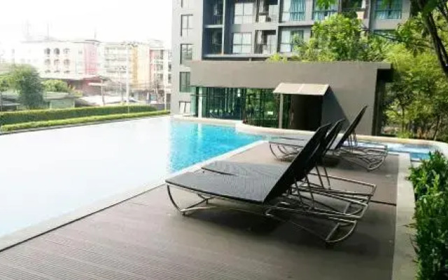The Excel Groove Condo at Lasalle 52