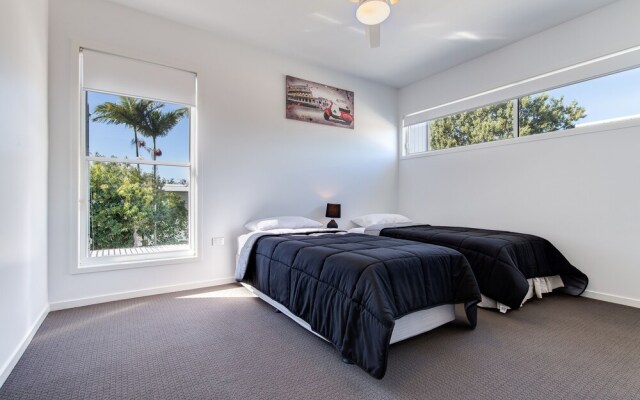Broadwater Ave 1/19
