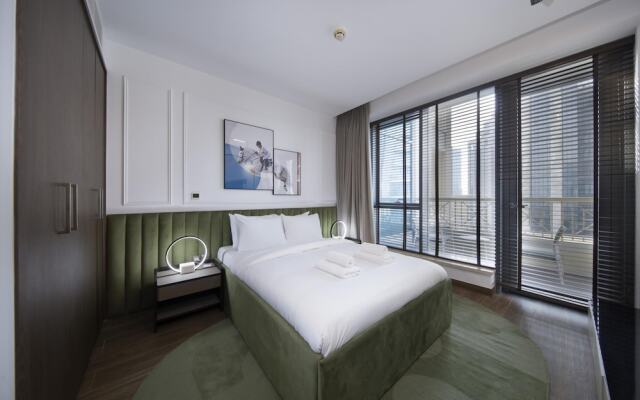 Fountain View Signature Residence With Terrace 135 SQM