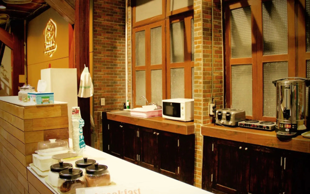 Matchanu River Hostel Bangkok