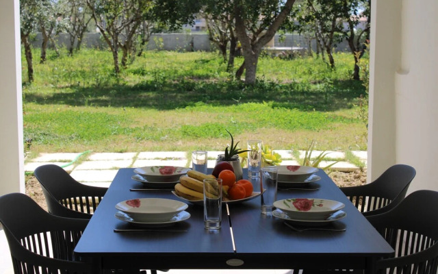 "kalamaki Plaza Apartments 'asteri' "