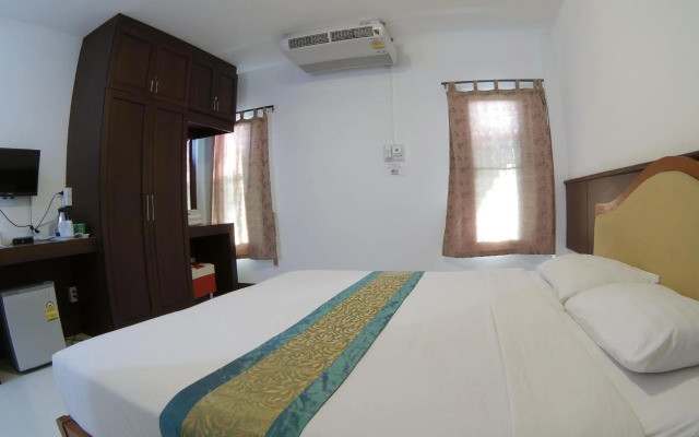 Maerim Whale Park Resort.