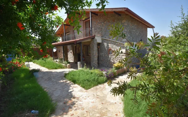 Villa Teo 1 by Helaltatilvillari