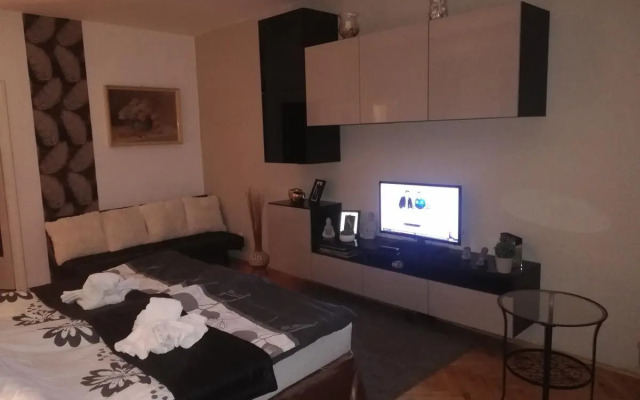 Heni Apartman