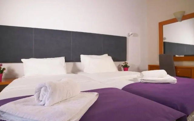 Antikyra Beach Hotel