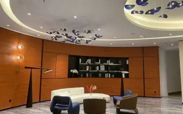 Huating Yunqi Hotel