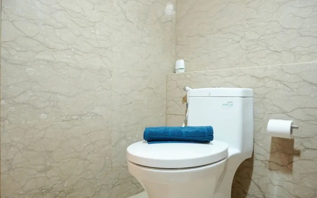 Luxurious 1BR @ L'Avenue Apartment near Sampoerna Universitas