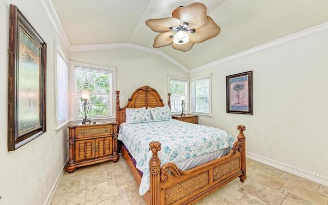 Anna Maria Island Surfside Bungalow