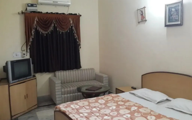 Muskan Hotel