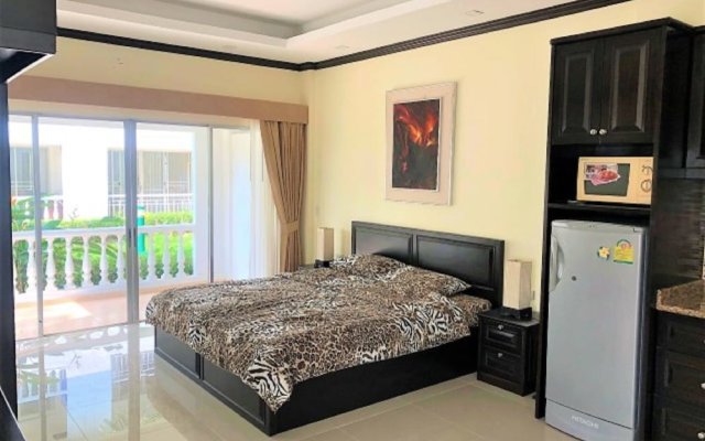 Large Studio Apartment at Baan Suan Beautifull Garden Resort