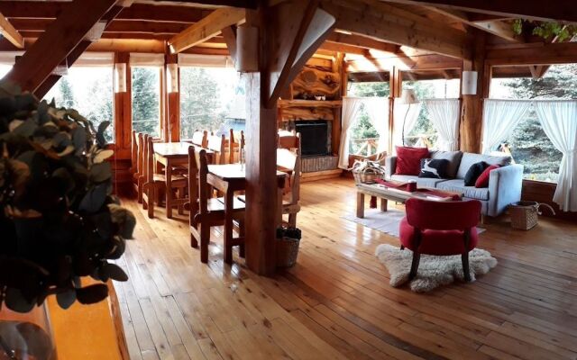 Casa del Lago Villa La Angostura