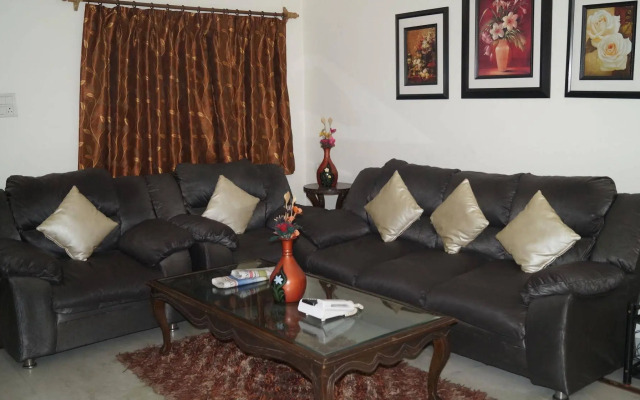 Hotel NirmalVilla Cherry Service Apartment