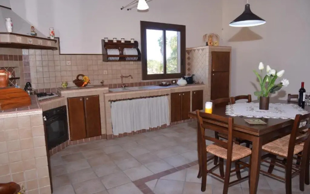 COCUS-HOUSE villa di lusso a 300 metri dal mare