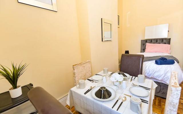 The Elm Wood Apartments