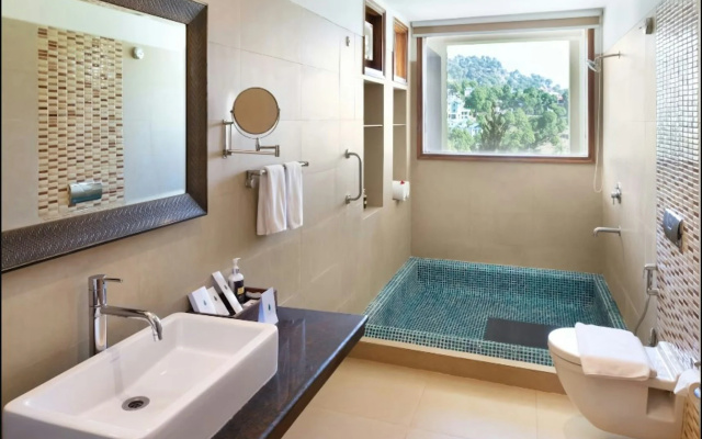 Suryavilas Luxury Resort & Spa