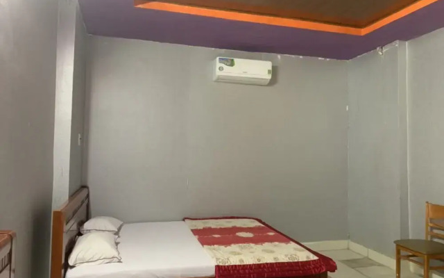 Oyo Room By Gia Bao Hotel