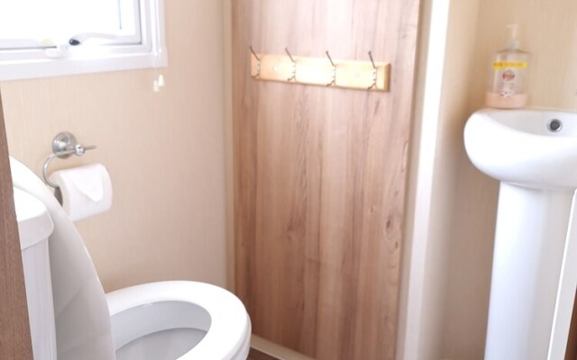 Impeccable 2-bed Apartment in Tattershall Lakes