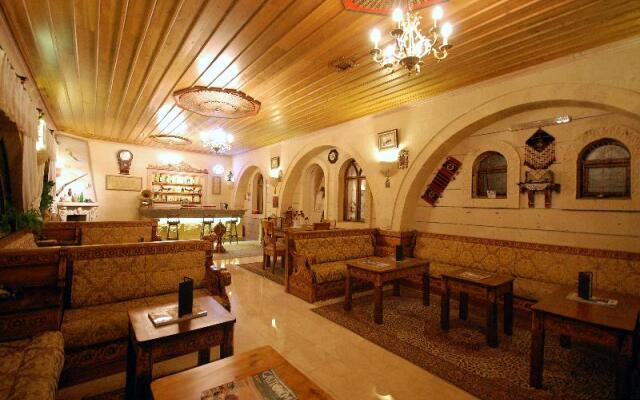 Kral Hotel