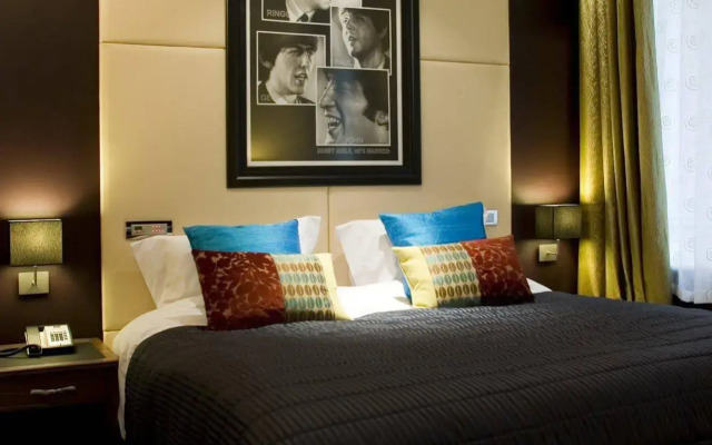 Hard Days Night Hotel