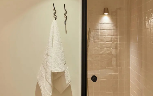 No.42 by GuestHouse Margate