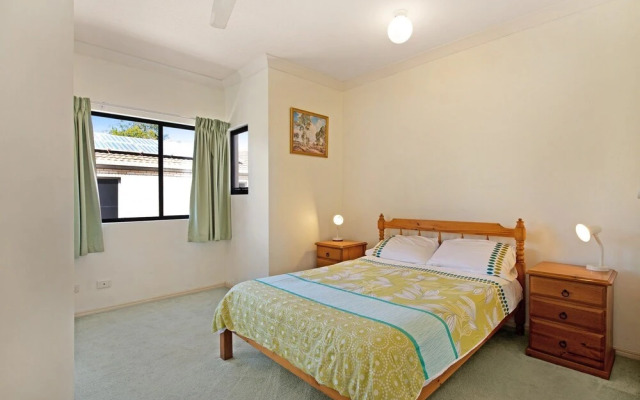 Quiet location across from waterfront - South Esp, Bongaree