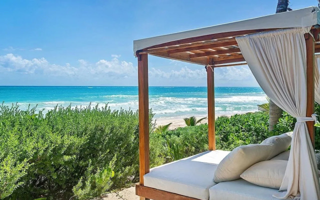 Anana Casa Cantarena Beachfront Meals Included