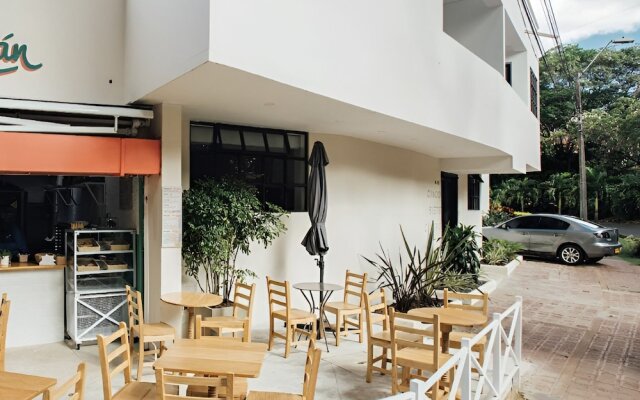 574 Hotel