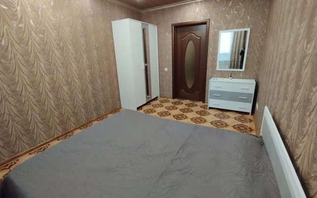 Apartments on Lazurnaya 14